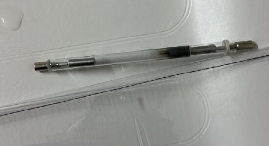 Вышедшая из строя лампа Honkon 1064PVYL — почернение колбы